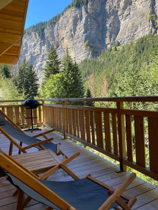 Gorgeous 2 Bedroom, 2 Full Bath, Ski In Apartment! Winner Of 2025 And 2024 Traveller Award! Морзін Екстер'єр фото